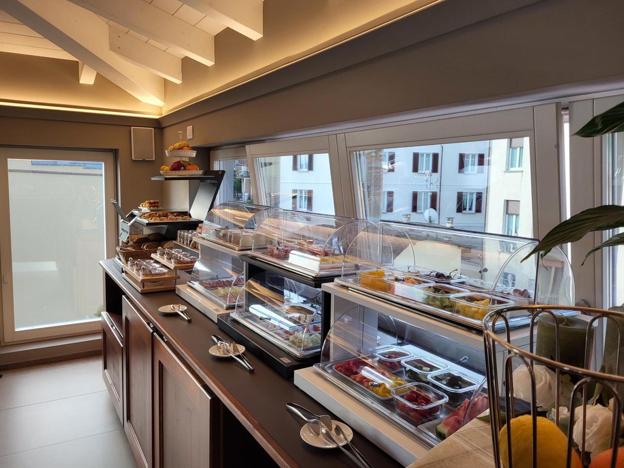 Sempione Boutique Hotel Stresa Exterior photo